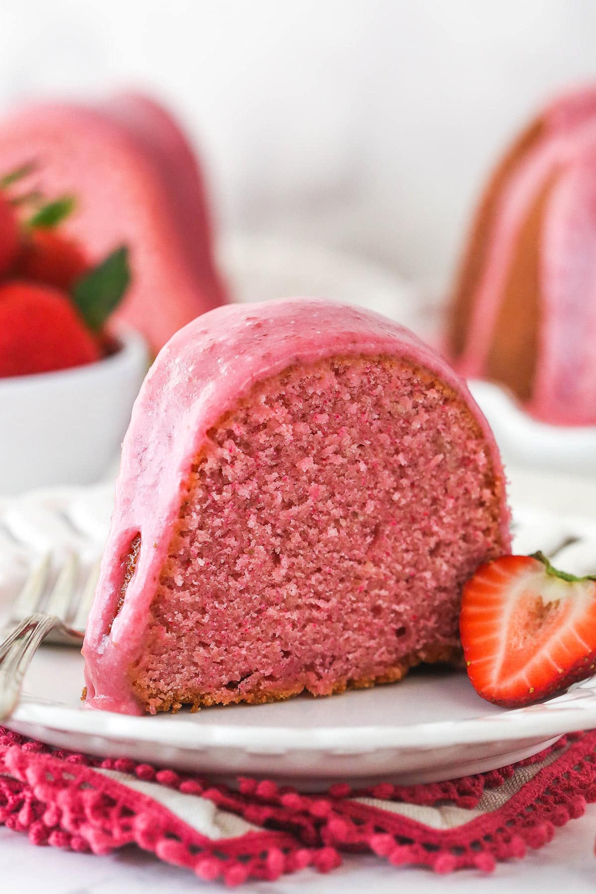 STRAWBERRY POUNDCAKE